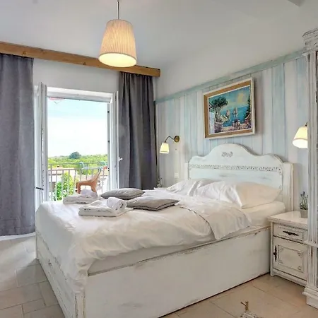 Apartment Petra *