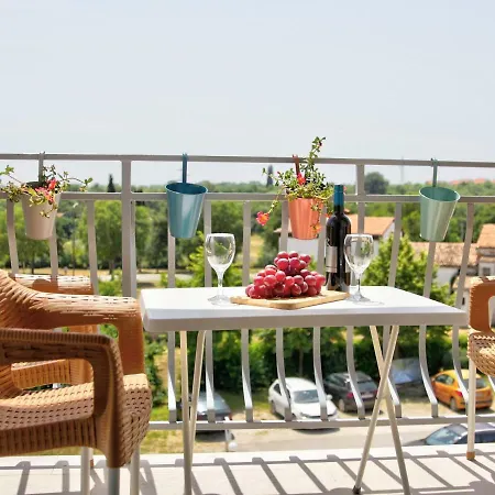 Petra Apartment *