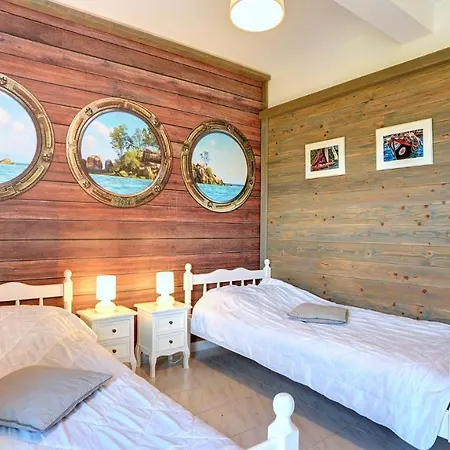 Petra Apartment