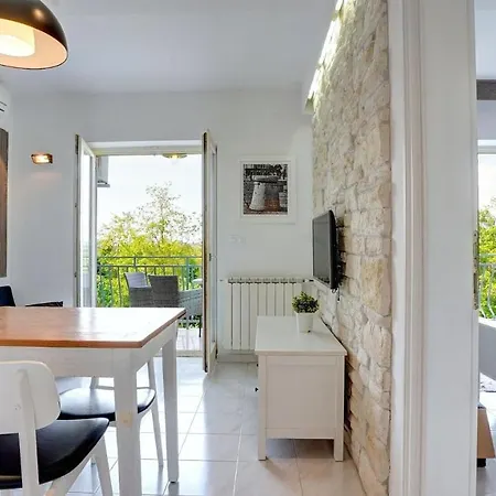 Apartment Petra *